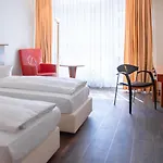 ホテル Mueggelseeperle